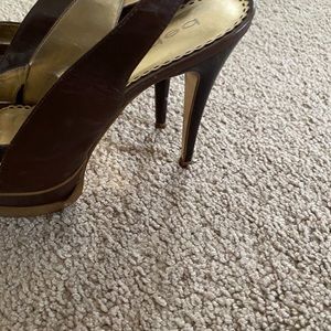 Women’s pumps